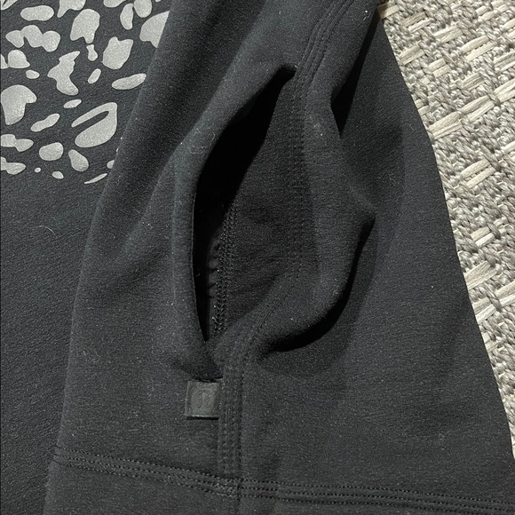 Lululemon | Snapshot Crew - Picture 7 of 12